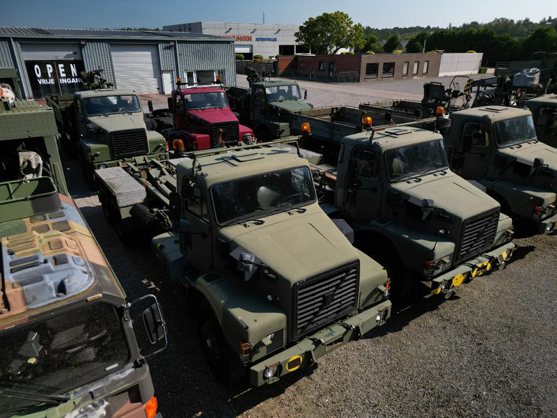 Volvo N 10 6X4 - HOOK CONTAINER (3x stock) - Veoauto: pilt 5 Volvo N 10 6X4 - HOOK CONTAINER (3x stock) - Veoauto: pilt 5