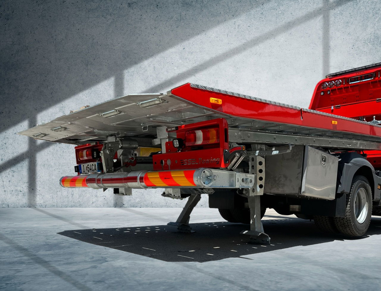 Mercedes-Benz Arocs NEW T-REX Mercedes Arocs silver - Puksiirauto: pilt 2 Mercedes-Benz Arocs NEW T-REX Mercedes Arocs silver - Puksiirauto: pilt 2