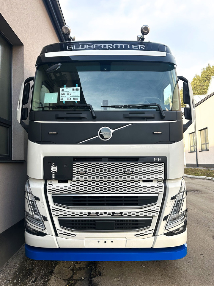 Volvo FH NEW ER4120 4 winches Volvo FH 540 8x4 WB5,6 - Puksiirauto: pilt 2 Volvo FH NEW ER4120 4 winches Volvo FH 540 8x4 WB5,6 - Puksiirauto: pilt 2