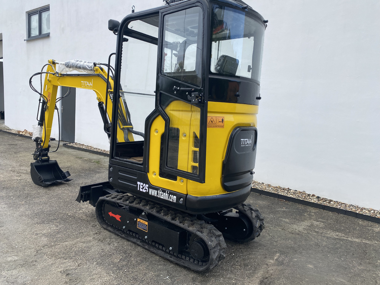 TITAN TE25 - Miniekskavaator: pilt 2 TITAN TE25 - Miniekskavaator: pilt 2