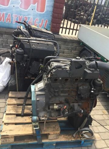 Mercedes-Benz OM904LA Mercedes-Benz truck - Mootor - Veoauto: pilt 1 Mercedes-Benz OM904LA Mercedes-Benz truck - Mootor - Veoauto: pilt 1