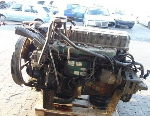 Volvo D12A Volvo truck - Mootor - Veoauto: pilt 1 Volvo D12A Volvo truck - Mootor - Veoauto: pilt 1