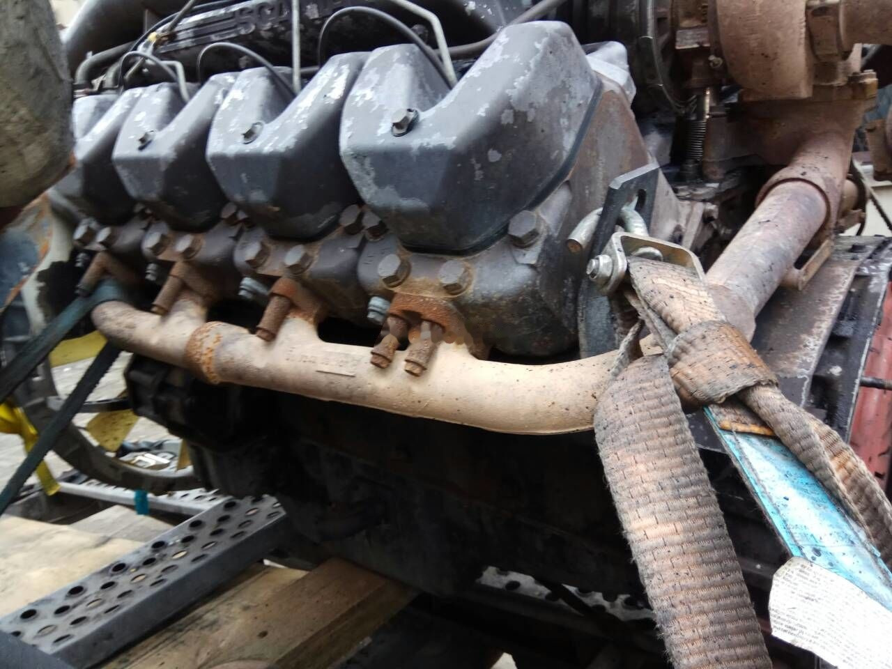 Scania DSC1413 Scania 144 V8 530 E2 - Mootor - Veoauto: pilt 4 Scania DSC1413 Scania 144 V8 530 E2 - Mootor - Veoauto: pilt 4