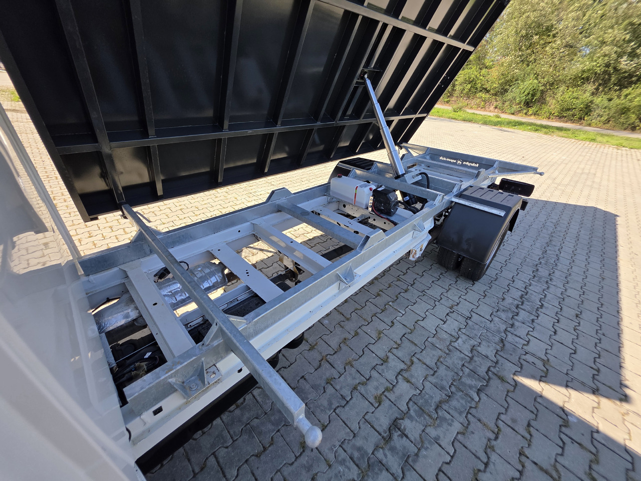 MERCEDES-BENZ Sprinter 419 CDI Wywrotka 4.50 M ! Kiper 3-Stronny ! Klima ! 3.0 CDI  * 190 Km ! liising MERCEDES-BENZ Sprinter 419 CDI Wywrotka 4.50 M ! Kiper 3-Stronny ! Klima ! 3.0 CDI  * 190 Km !: pilt 19