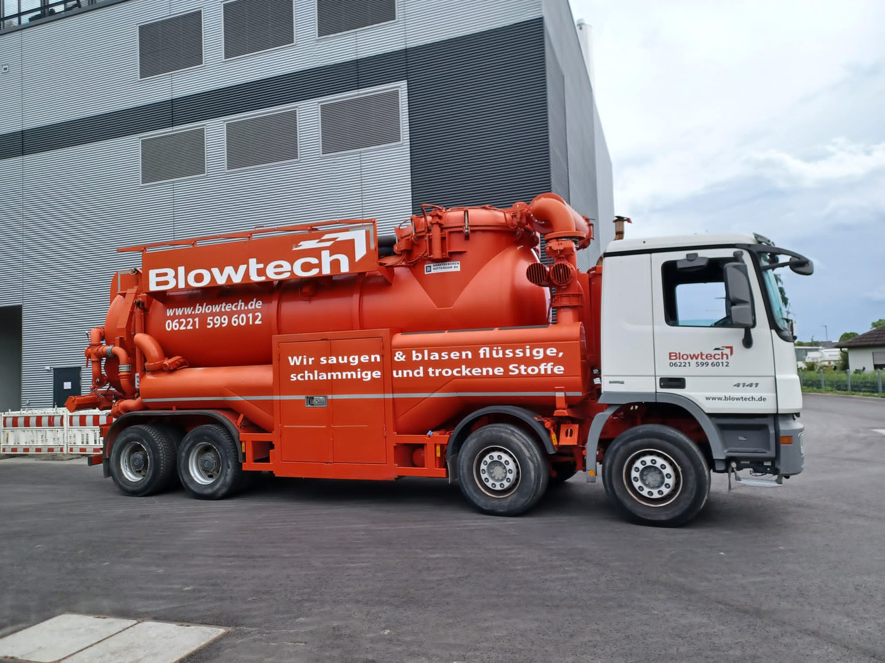 MERCEDES-BENZ Naaktgeboren Vacu-Press 8000 High-Lift V2A less km+hours! - Vaakumveok: pilt 1 MERCEDES-BENZ Naaktgeboren Vacu-Press 8000 High-Lift V2A less km+hours! - Vaakumveok: pilt 1