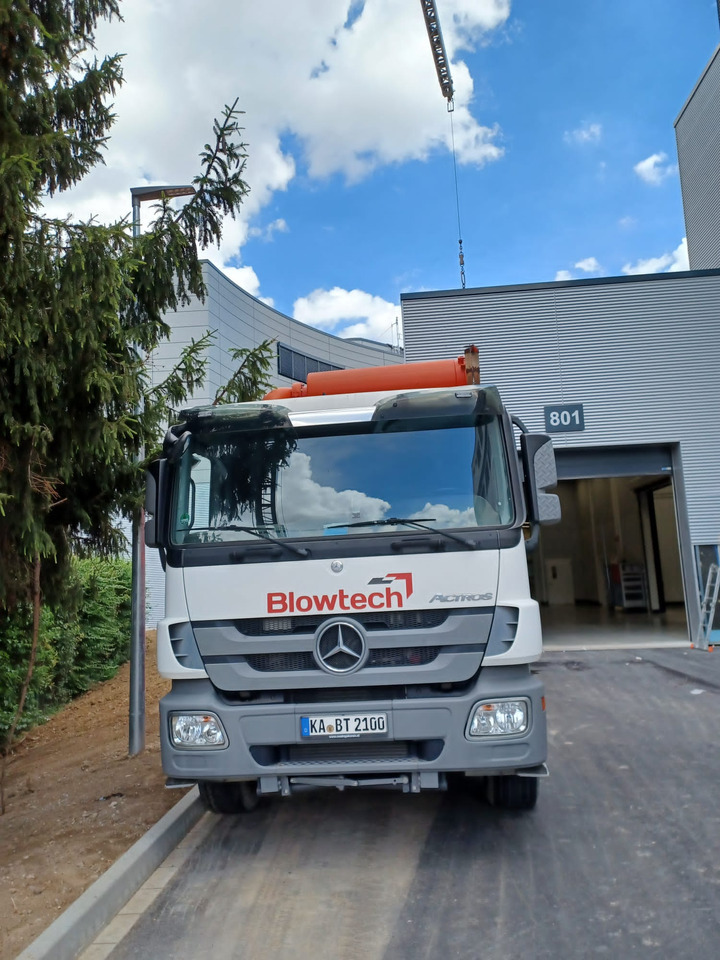 MERCEDES-BENZ Naaktgeboren Vacu-Press 8000 High-Lift V2A less km+hours! - Vaakumveok: pilt 5 MERCEDES-BENZ Naaktgeboren Vacu-Press 8000 High-Lift V2A less km+hours! - Vaakumveok: pilt 5