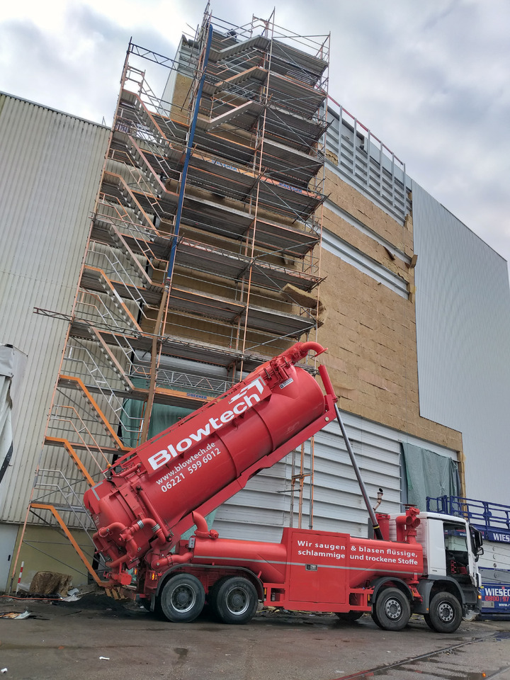 MERCEDES-BENZ Naaktgeboren Vacu-Press 8000 High-Lift V2A less km+hours! - Vaakumveok: pilt 3 MERCEDES-BENZ Naaktgeboren Vacu-Press 8000 High-Lift V2A less km+hours! - Vaakumveok: pilt 3