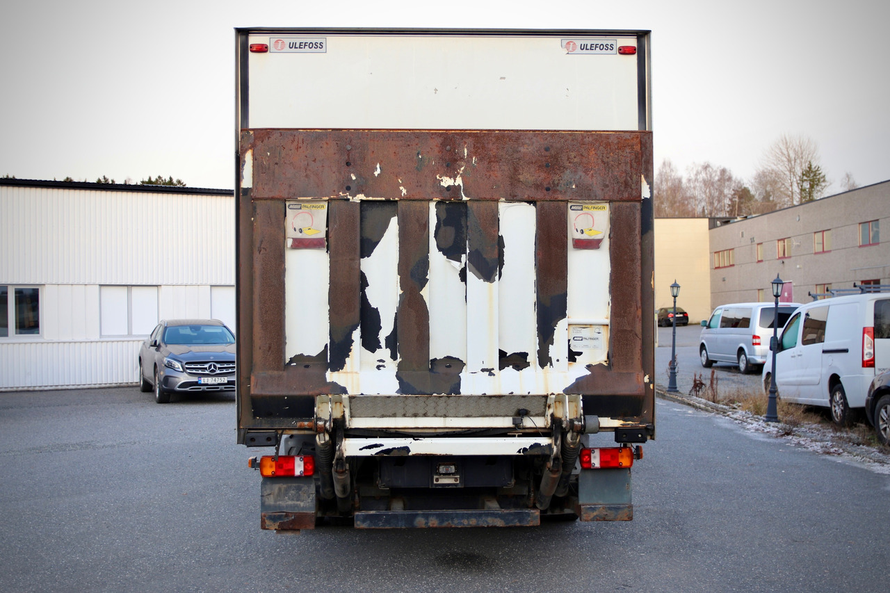 MERCEDES-BENZ Attego - Kasti veoauto: pilt 4 MERCEDES-BENZ Attego - Kasti veoauto: pilt 4