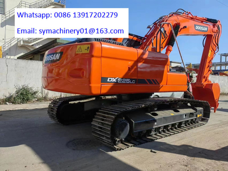 Doosan DX225LC - Lintekskavaator: pilt 4 Doosan DX225LC - Lintekskavaator: pilt 4