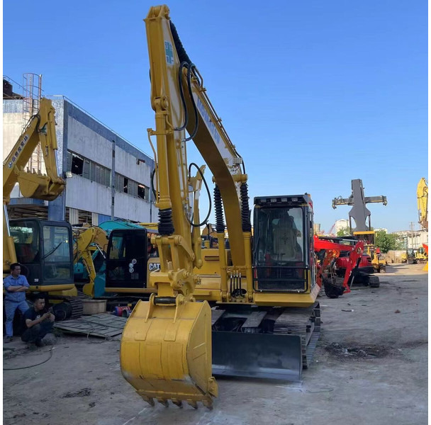 Komatsu PC130 - Lintekskavaator: pilt 1 Komatsu PC130 - Lintekskavaator: pilt 1