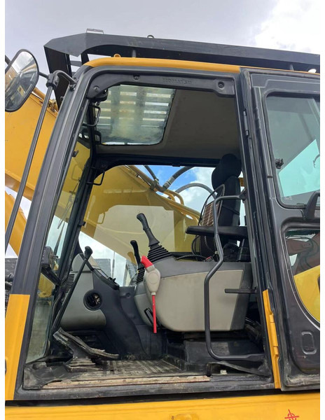 Komatsu PC400-8R - Lintekskavaator: pilt 5 Komatsu PC400-8R - Lintekskavaator: pilt 5
