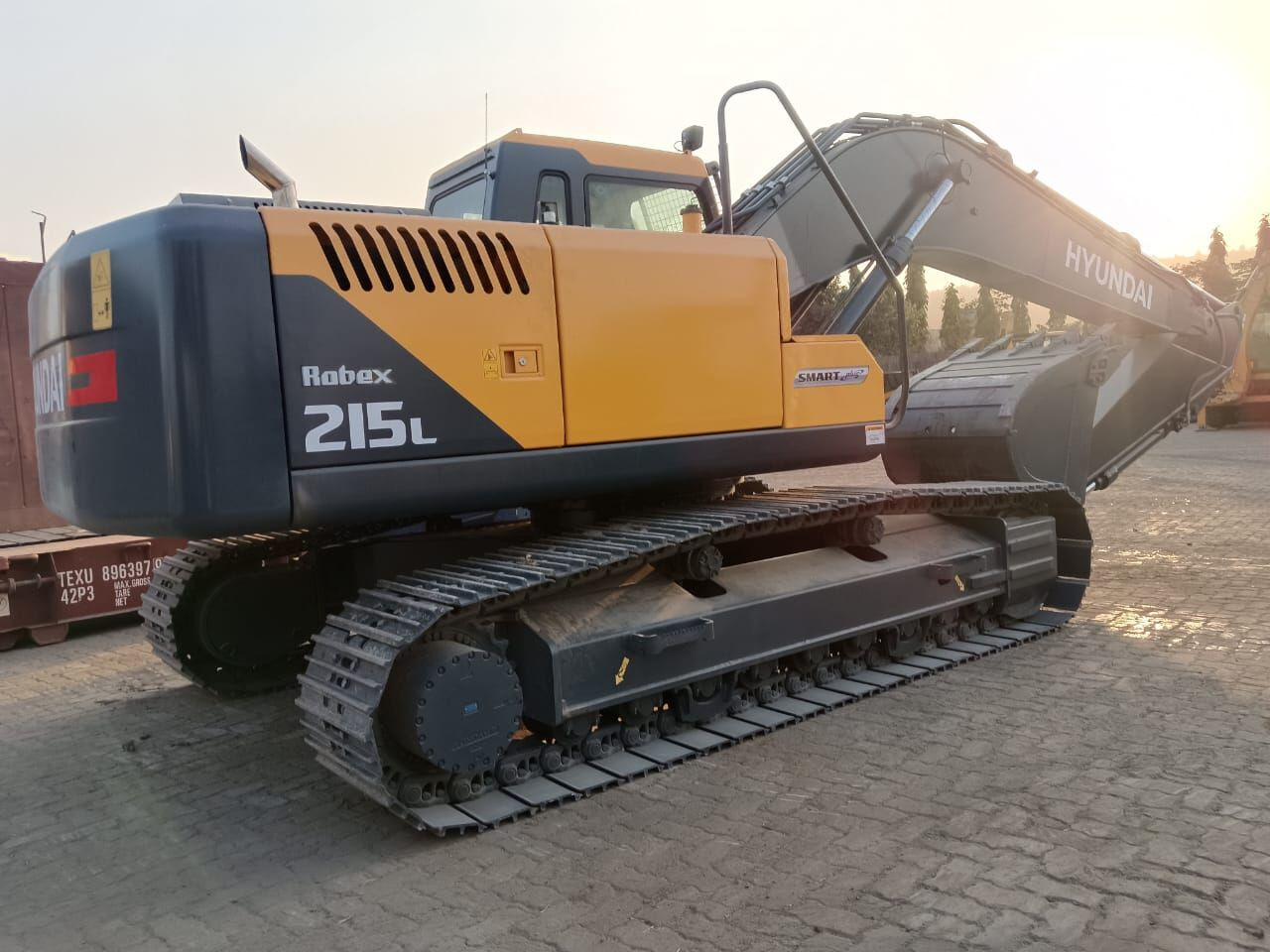 New Hyundai R215L tracked excavator - Lintekskavaator: pilt 1 New Hyundai R215L tracked excavator - Lintekskavaator: pilt 1