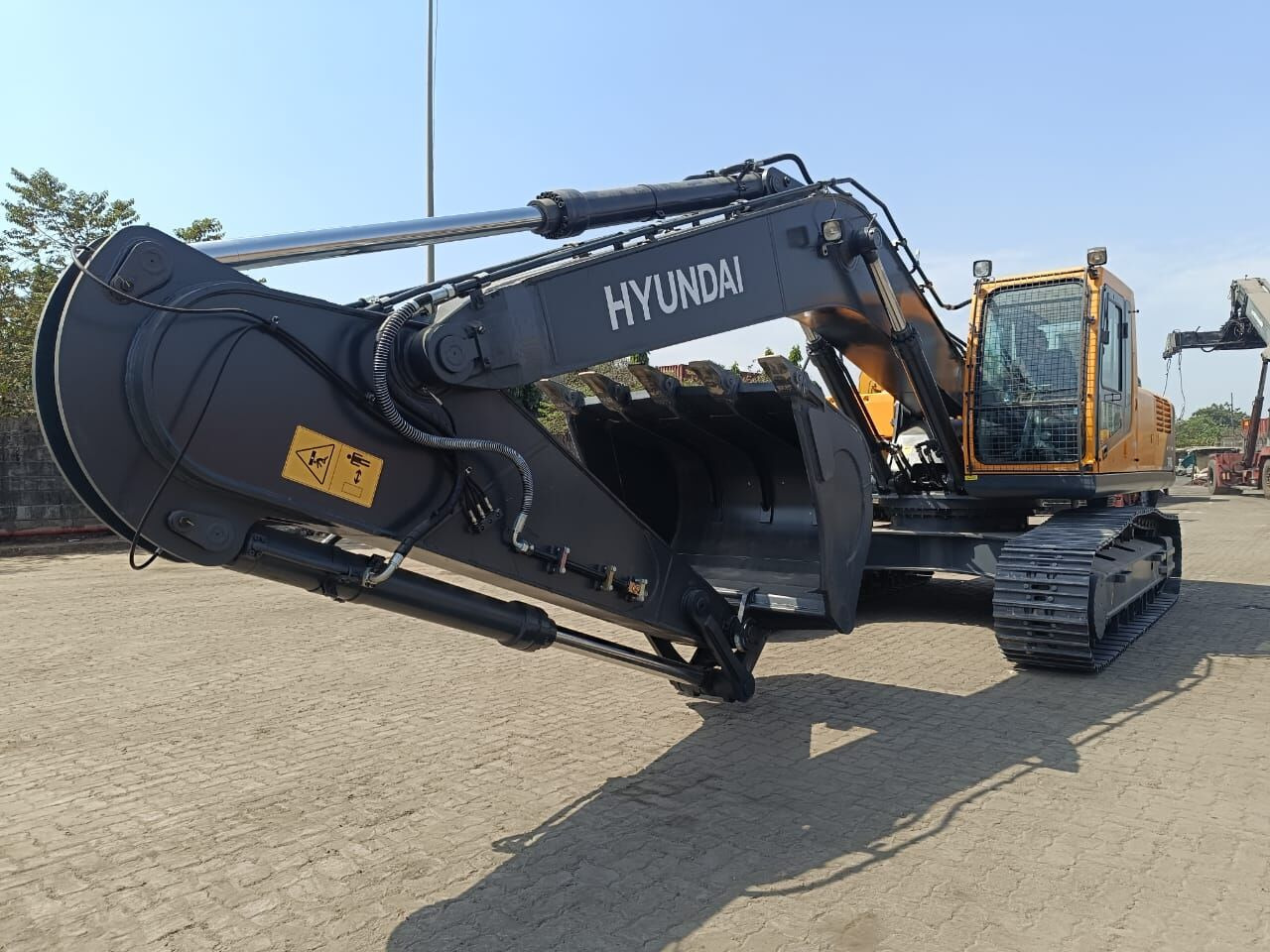 New Hyundai R340 tracked excavator - Lintekskavaator: pilt 3 New Hyundai R340 tracked excavator - Lintekskavaator: pilt 3