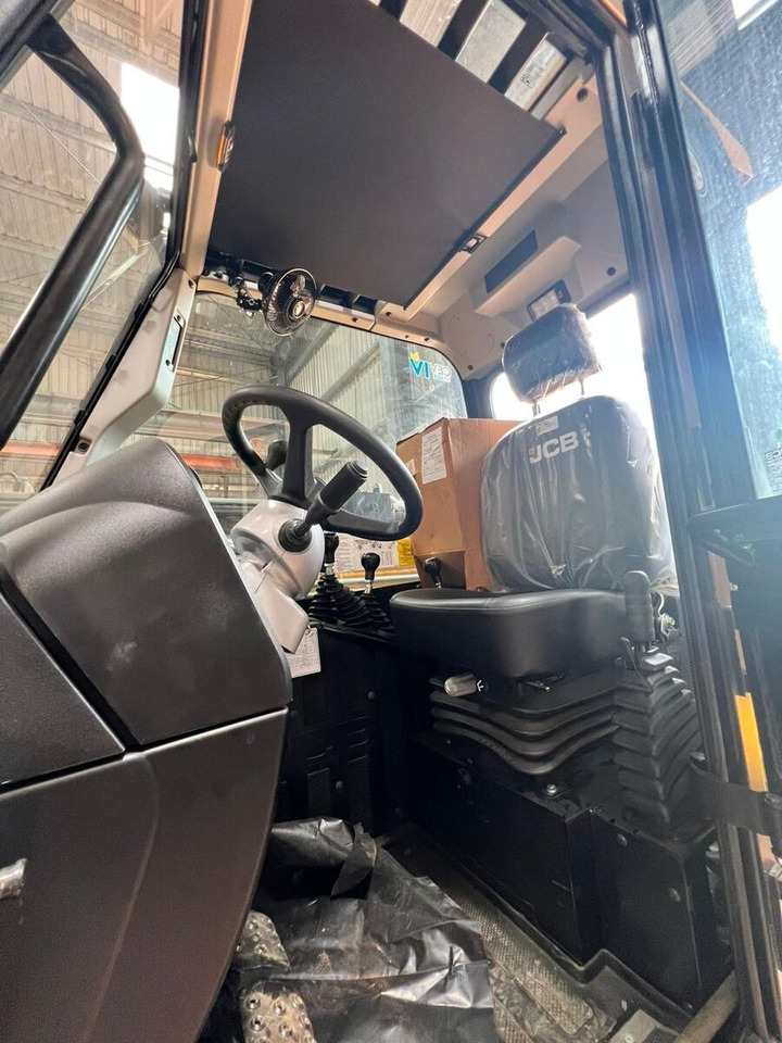 Uus Teleskooplaadur New JCB 530-110 telehandler: pilt 6