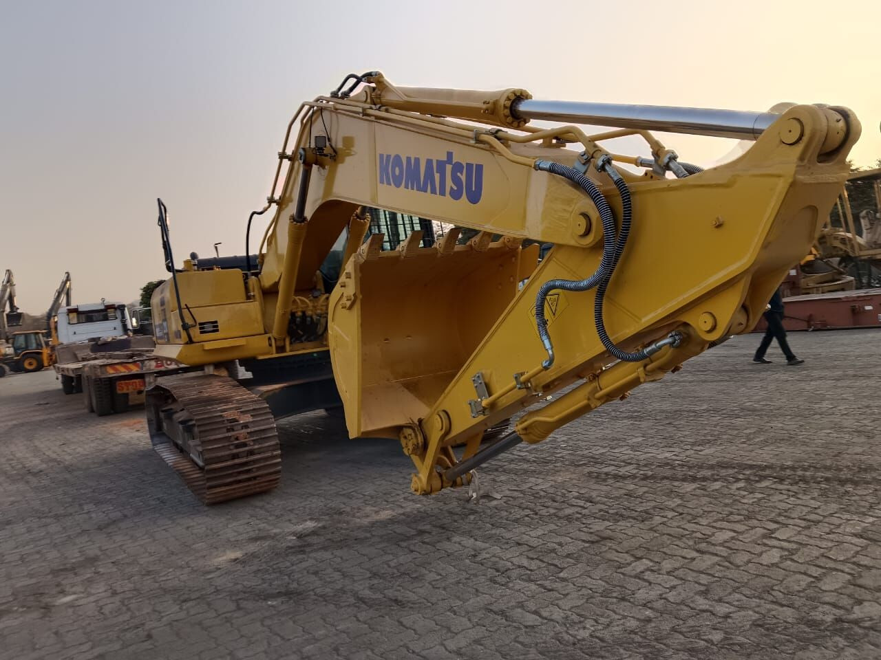 New Komatsu PC210 tracked excavator - Lintekskavaator: pilt 4 New Komatsu PC210 tracked excavator - Lintekskavaator: pilt 4