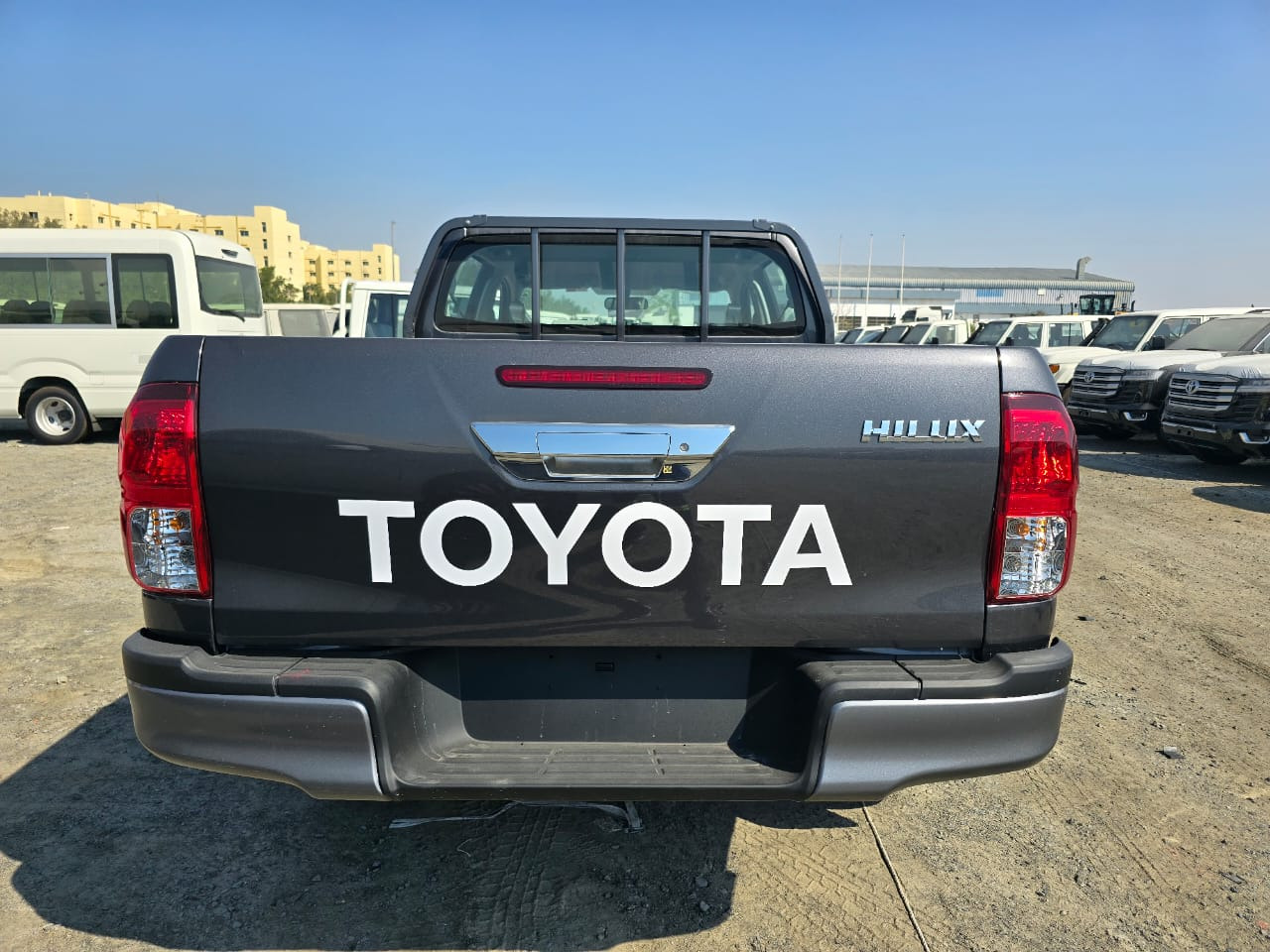 TOYOTA HILUX ACTIVE DOUBLE CAB - Pikap, Meeskonnaauto: pilt 1 TOYOTA HILUX ACTIVE DOUBLE CAB - Pikap, Meeskonnaauto: pilt 1