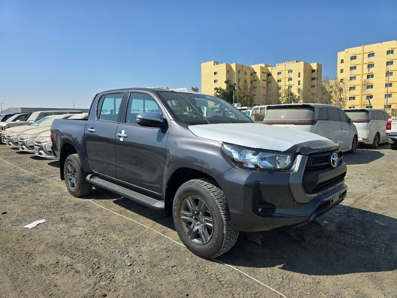 TOYOTA HILUX ACTIVE DOUBLE CAB - Pikap, Meeskonnaauto: pilt 2 TOYOTA HILUX ACTIVE DOUBLE CAB - Pikap, Meeskonnaauto: pilt 2