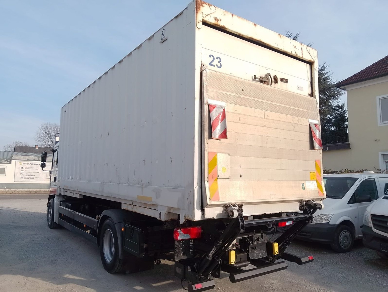 MAN TGA 18 320 - Konteinerveduk/ Tõstukiga veoauto: pilt 3 MAN TGA 18 320 - Konteinerveduk/ Tõstukiga veoauto: pilt 3