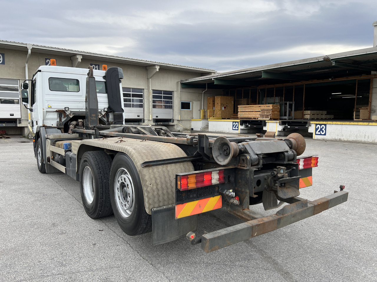 MERCEDES-BENZ Actros 25 41 | Retarder | Kupplung | Differenzial | Liftachse - Konkstõstukiga veoauto: pilt 3 MERCEDES-BENZ Actros 25 41 | Retarder | Kupplung | Differenzial | Liftachse - Konkstõstukiga veoauto: pilt 3