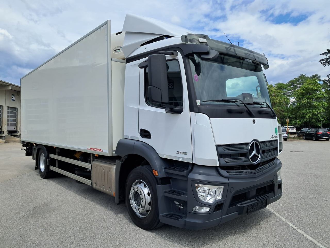 MERCEDES-BENZ Antos 2135 Kühlkoffer | Supra 850 | Standheizung - Külmutiga veoauto: pilt 2 MERCEDES-BENZ Antos 2135 Kühlkoffer | Supra 850 | Standheizung - Külmutiga veoauto: pilt 2