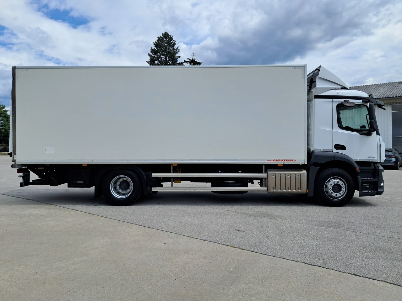 MERCEDES-BENZ Antos 2135 Kühlkoffer | Supra 850 | Standheizung - Külmutiga veoauto: pilt 3 MERCEDES-BENZ Antos 2135 Kühlkoffer | Supra 850 | Standheizung - Külmutiga veoauto: pilt 3