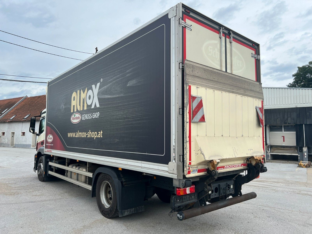 Mercedes-Benz Antos 1833 Kühlkoff LBW | Standheizung | Euro 6 - Külmutiga veoauto: pilt 5 Mercedes-Benz Antos 1833 Kühlkoff LBW | Standheizung | Euro 6 - Külmutiga veoauto: pilt 5