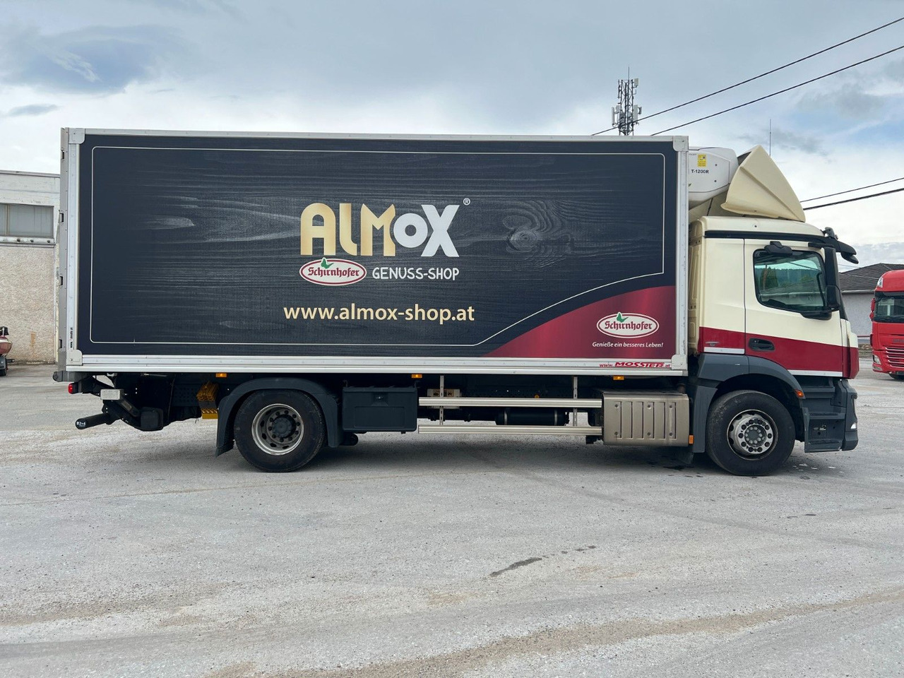 Mercedes-Benz Antos 1833 Kühlkoff LBW | Standheizung | Euro 6 - Külmutiga veoauto: pilt 4 Mercedes-Benz Antos 1833 Kühlkoff LBW | Standheizung | Euro 6 - Külmutiga veoauto: pilt 4