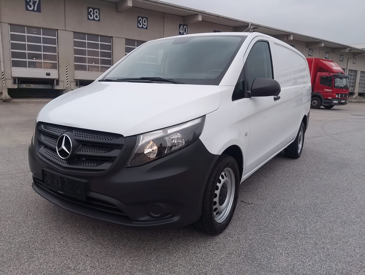 Mercedes-Benz VITO 116 CDI - Kaubik: pilt 1 Mercedes-Benz VITO 116 CDI - Kaubik: pilt 1
