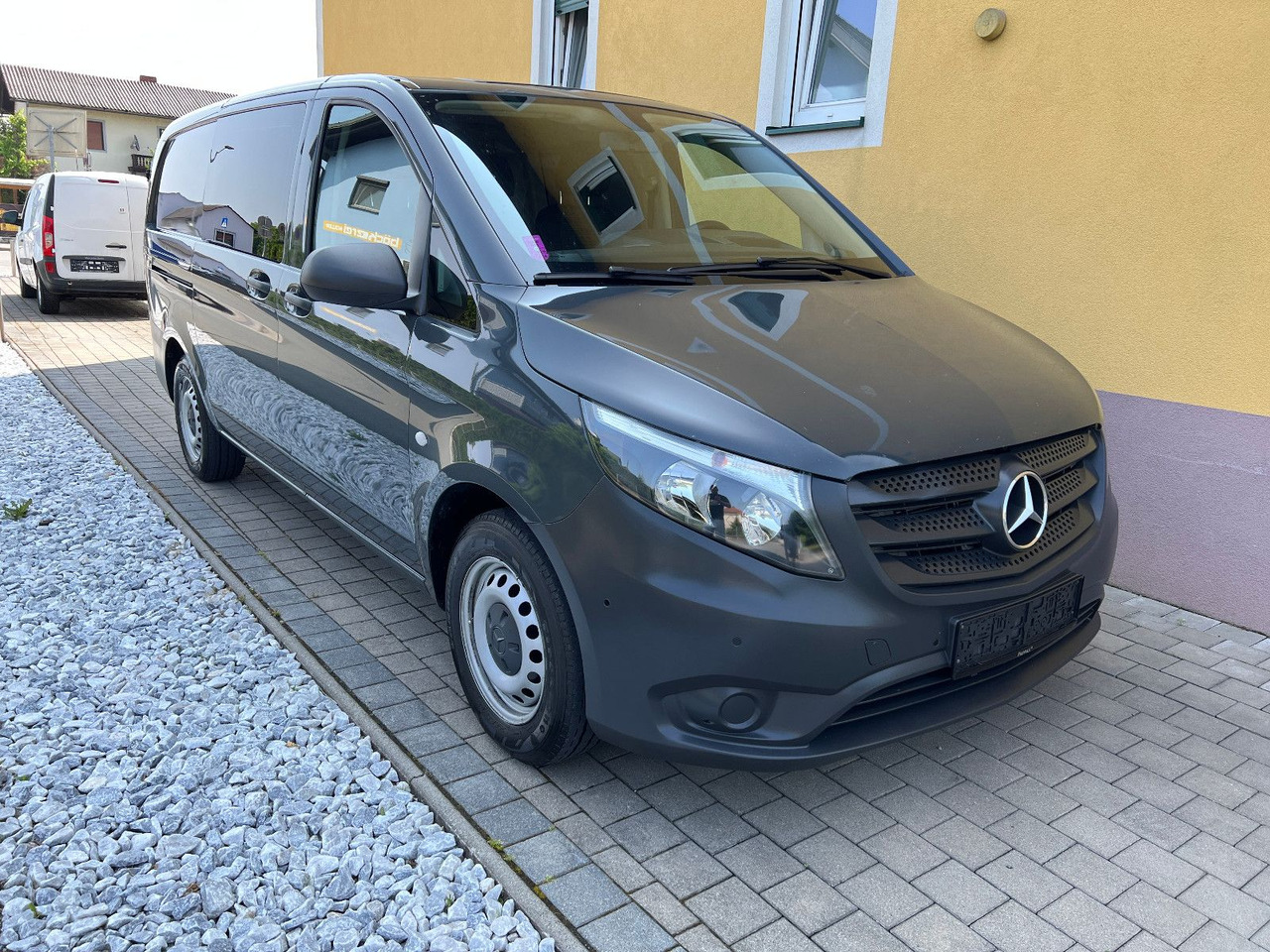 Mercedes-Benz Vito 114 lang | Klima | Schiebetür | Tempomat - Meeskonnaauto: pilt 2 Mercedes-Benz Vito 114 lang | Klima | Schiebetür | Tempomat - Meeskonnaauto: pilt 2