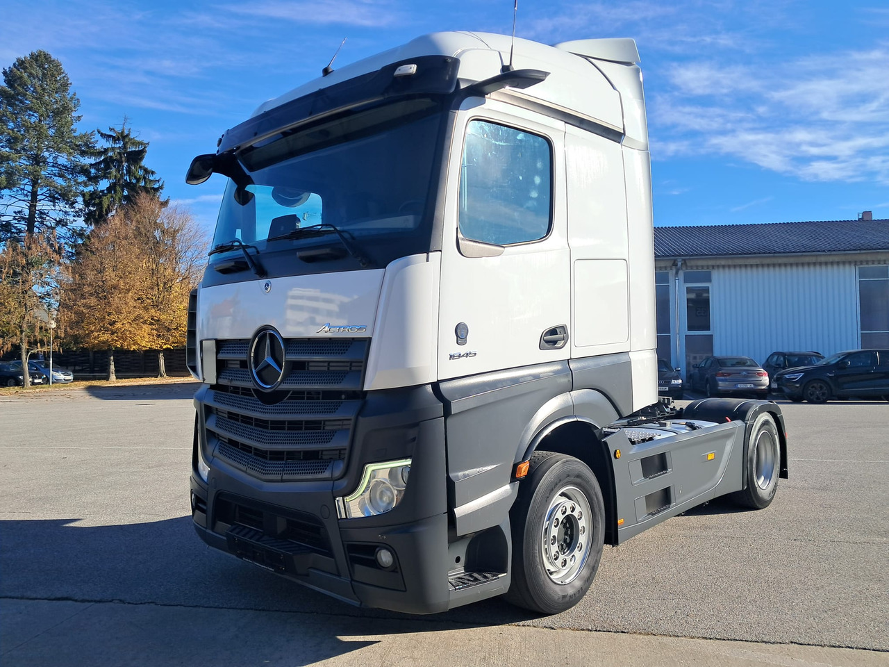 MERCEDES-BENZ Actros 18 45 | Retarder | Standklima | 4 Stück MP5 - Sadulveok: pilt 1 MERCEDES-BENZ Actros 18 45 | Retarder | Standklima | 4 Stück MP5 - Sadulveok: pilt 1