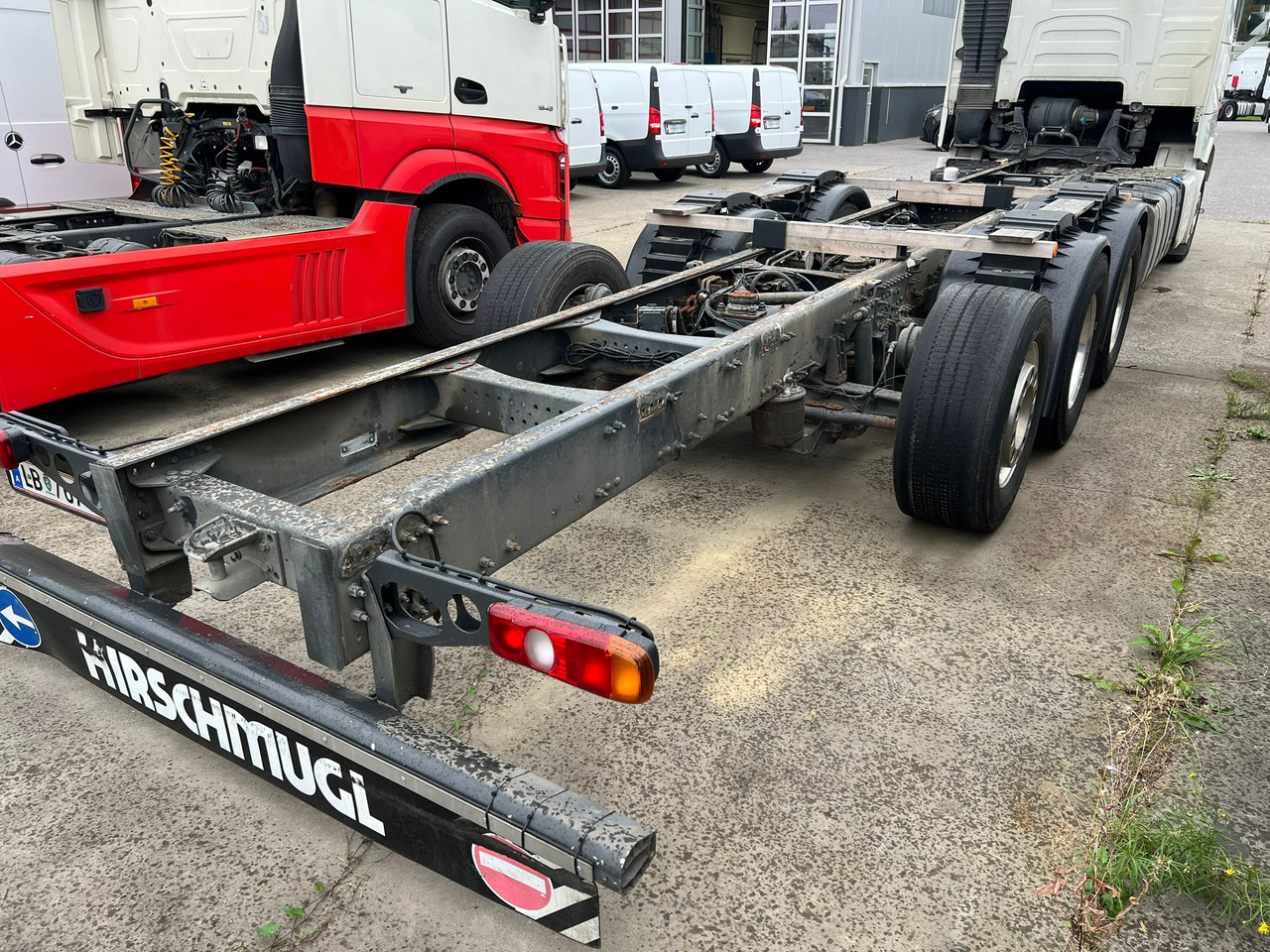 VOLVO FH 540 8x4 Fahrgestell - Kabiinišassiiga veoauto: pilt 4 VOLVO FH 540 8x4 Fahrgestell - Kabiinišassiiga veoauto: pilt 4