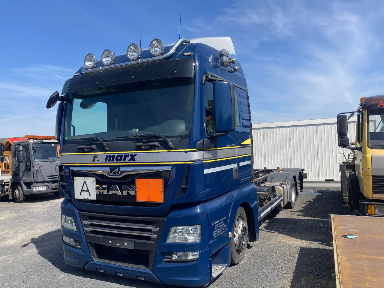 MAN TGX 26.470 Mega Ausstattung SONDERPREIS - Konteinerveduk/ Tõstukiga veoauto: pilt 1 MAN TGX 26.470 Mega Ausstattung SONDERPREIS - Konteinerveduk/ Tõstukiga veoauto: pilt 1