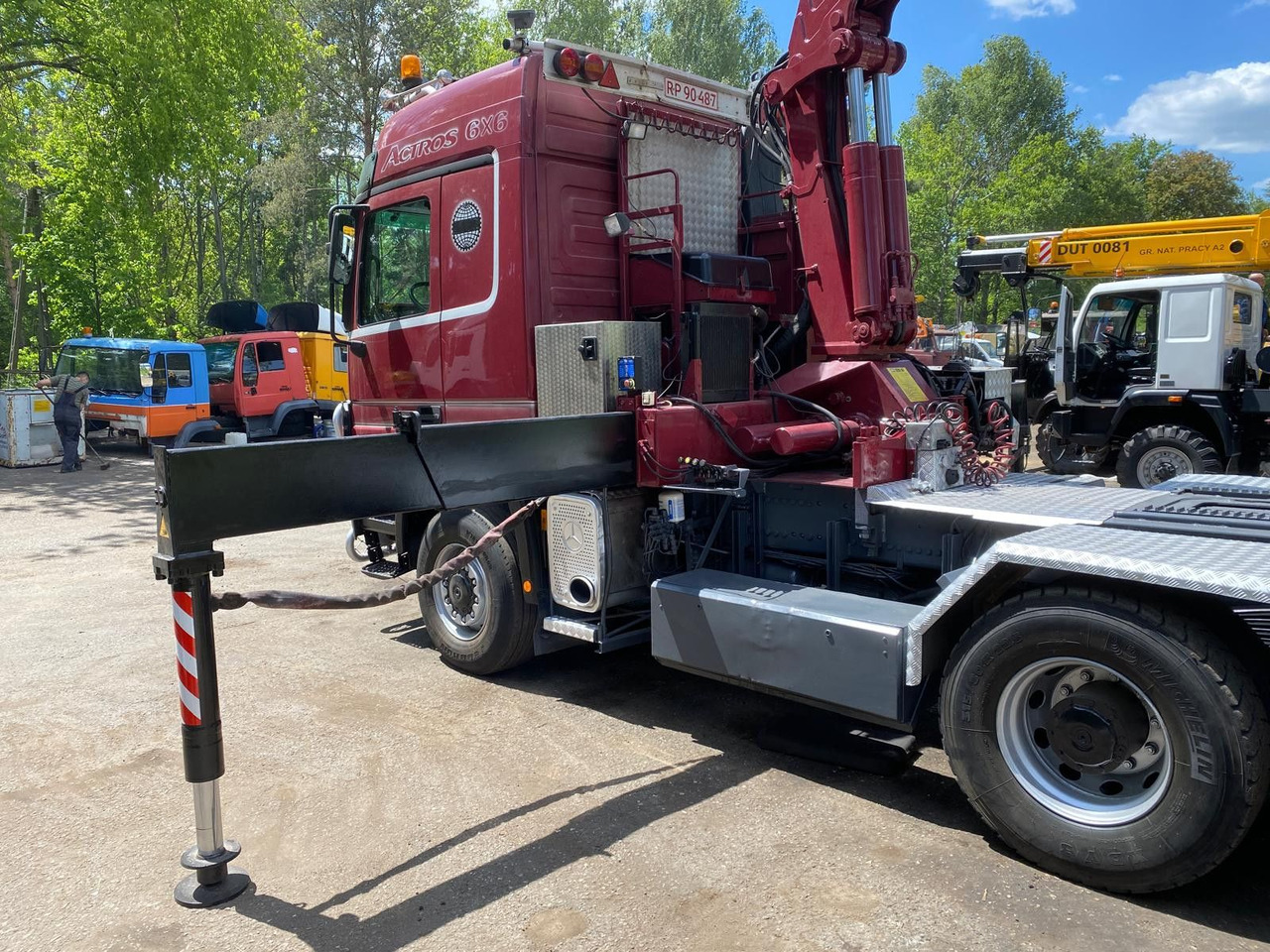 Mercedes-Benz ACTROS 3348 Kran HMF3720K4 Fly-Jip Fun k Klima - Kraanaga veoauto: pilt 5 Mercedes-Benz ACTROS 3348 Kran HMF3720K4 Fly-Jip Fun k Klima - Kraanaga veoauto: pilt 5