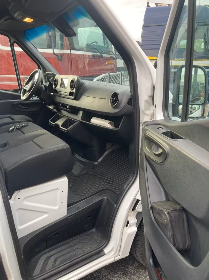 Mercedes-Benz Sprinter AWD 316 - Tarbesõiduk külmik: pilt 2 Mercedes-Benz Sprinter AWD 316 - Tarbesõiduk külmik: pilt 2