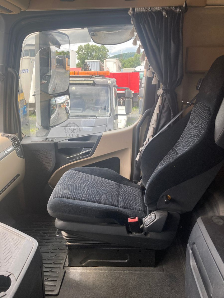 Sadulveok Mercedes-Benz Actros  1851 TÜV NEU TOP ZUSTAND: pilt 7