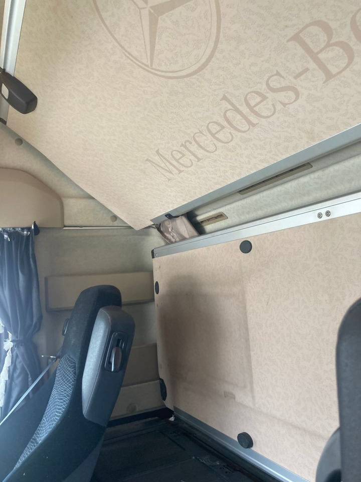 Sadulveok Mercedes-Benz Actros  1851 TÜV NEU TOP ZUSTAND: pilt 8