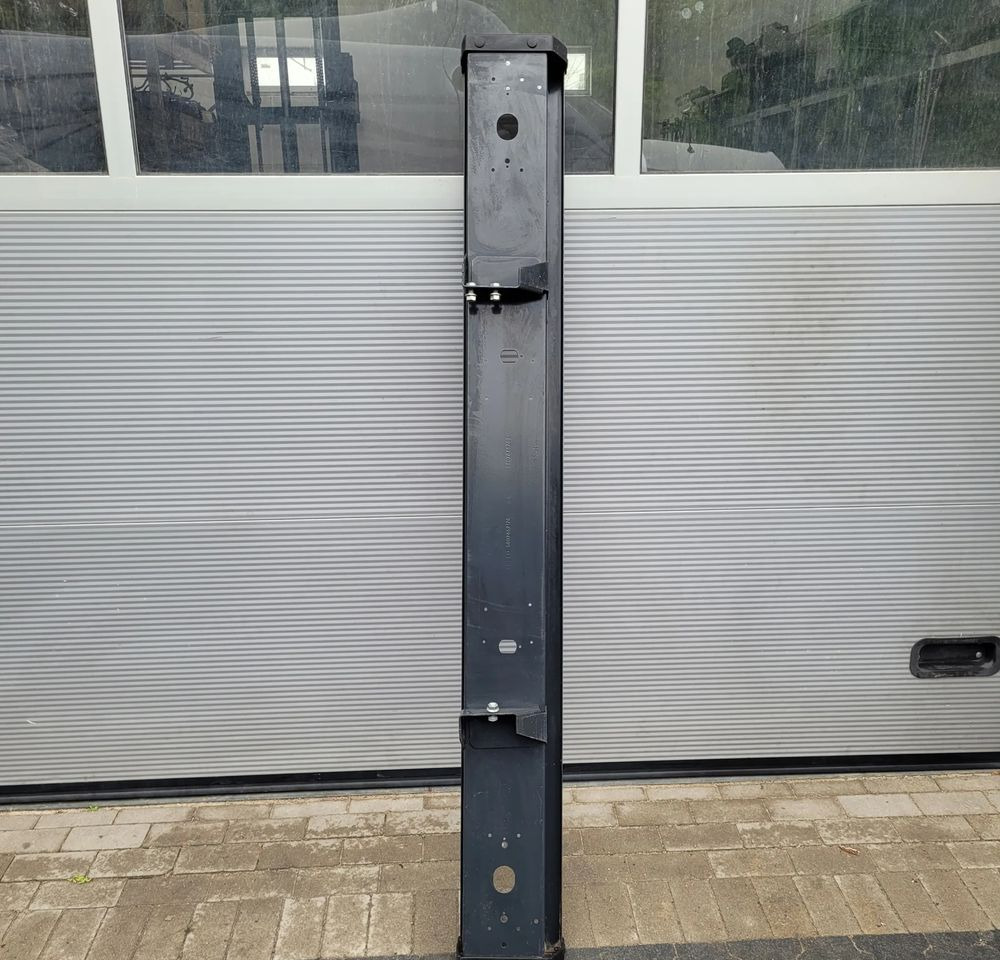 BELKA TYŁ ZDERZAK IVECO DAILY 5802852176 196CM - Kaitseraud - Tarbesõiduk: pilt 4 BELKA TYŁ ZDERZAK IVECO DAILY 5802852176 196CM - Kaitseraud - Tarbesõiduk: pilt 4