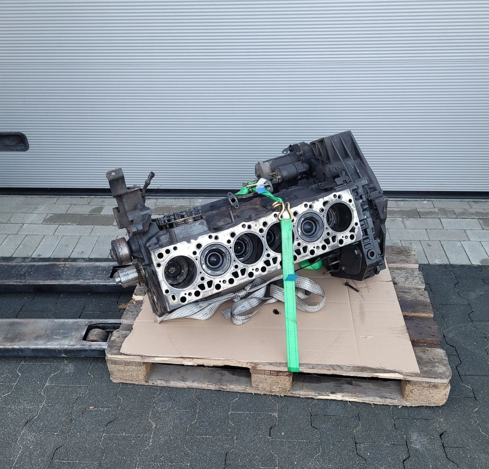 BLOK SILNIKA IVECO EUROCARGO E6 - Mootor - Veoauto: pilt 1 BLOK SILNIKA IVECO EUROCARGO E6 - Mootor - Veoauto: pilt 1