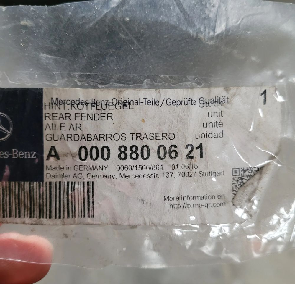 BŁOTNIK MERCEDES ACTROS NOWY ORYGINAŁ A0008800621 CHWALIM116 - Pealisehitus ja välispind - Veoauto: pilt 5 BŁOTNIK MERCEDES ACTROS NOWY ORYGINAŁ A0008800621 CHWALIM116 - Pealisehitus ja välispind - Veoauto: pilt 5