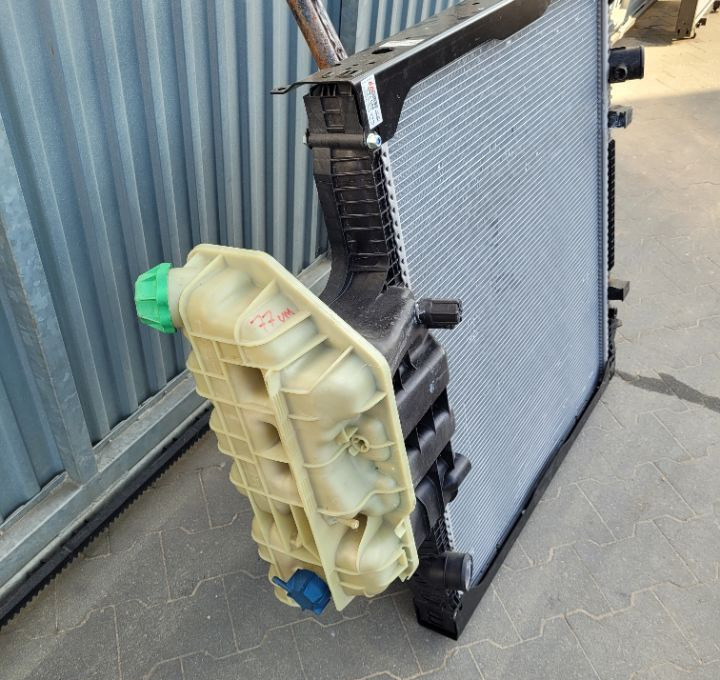 CHŁODNICA WODY MAN TGS TGA NOWA ORYGINAŁ 81.6100-6835 - Radiaator - Veoauto: pilt 2 CHŁODNICA WODY MAN TGS TGA NOWA ORYGINAŁ 81.6100-6835 - Radiaator - Veoauto: pilt 2