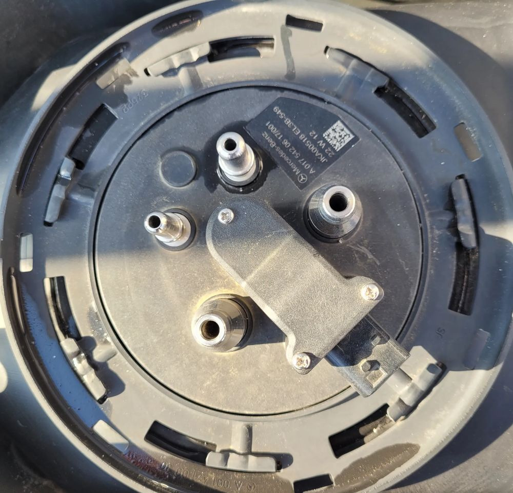 CZUJNIK SMOK AD BLUE MERCEDES ACTROS MP4 MP5 A0175420617 NOWY ORYGINAŁ - Sensor - Veoauto: pilt 1 CZUJNIK SMOK AD BLUE MERCEDES ACTROS MP4 MP5 A0175420617 NOWY ORYGINAŁ - Sensor - Veoauto: pilt 1