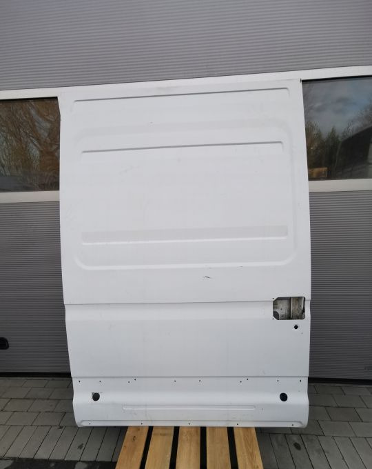 DRZWI PRZESUWNE IVECO DAILY PRAWE - Uks ja varuosad: pilt 1 DRZWI PRZESUWNE IVECO DAILY PRAWE - Uks ja varuosad: pilt 1