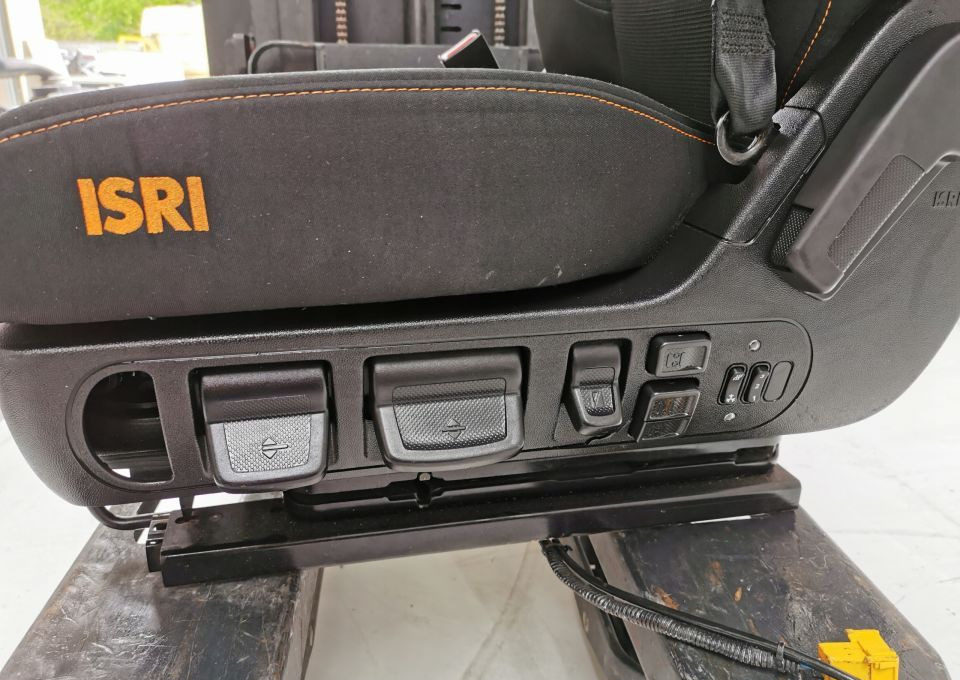 FOTEL KIEROWCY AUTOBUS MAN NEOPLAN ISRI - Iste: pilt 5 FOTEL KIEROWCY AUTOBUS MAN NEOPLAN ISRI - Iste: pilt 5