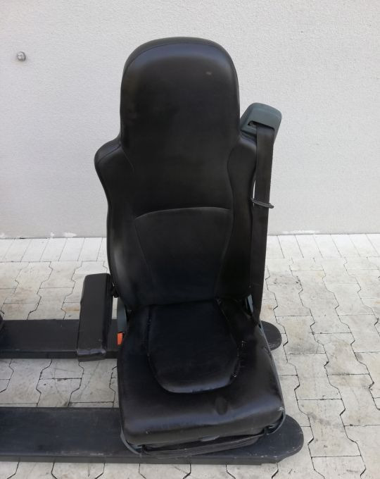 FOTEL KIEROWCY DAF XF CF LF - Iste: pilt 1 FOTEL KIEROWCY DAF XF CF LF - Iste: pilt 1