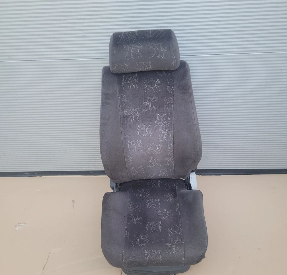 FOTEL KIEROWCY F2000 IVECO TRAKKER GRAMMER CHWALIM116 - Iste - Veoauto: pilt 1 FOTEL KIEROWCY F2000 IVECO TRAKKER GRAMMER CHWALIM116 - Iste - Veoauto: pilt 1