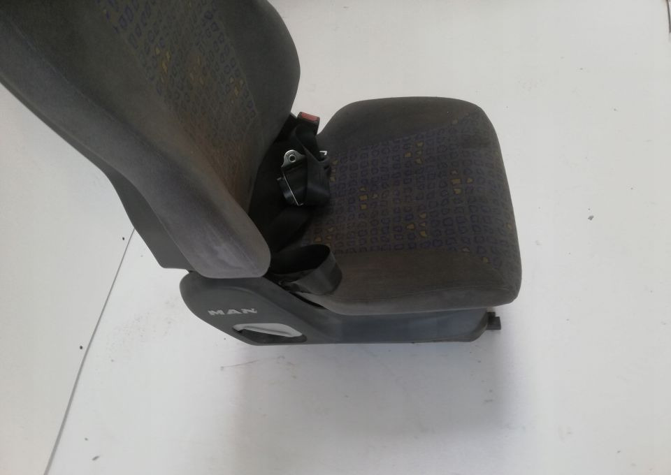 FOTEL PRAWY PAS MAN TGA TGL TMG - Iste: pilt 3 FOTEL PRAWY PAS MAN TGA TGL TMG - Iste: pilt 3