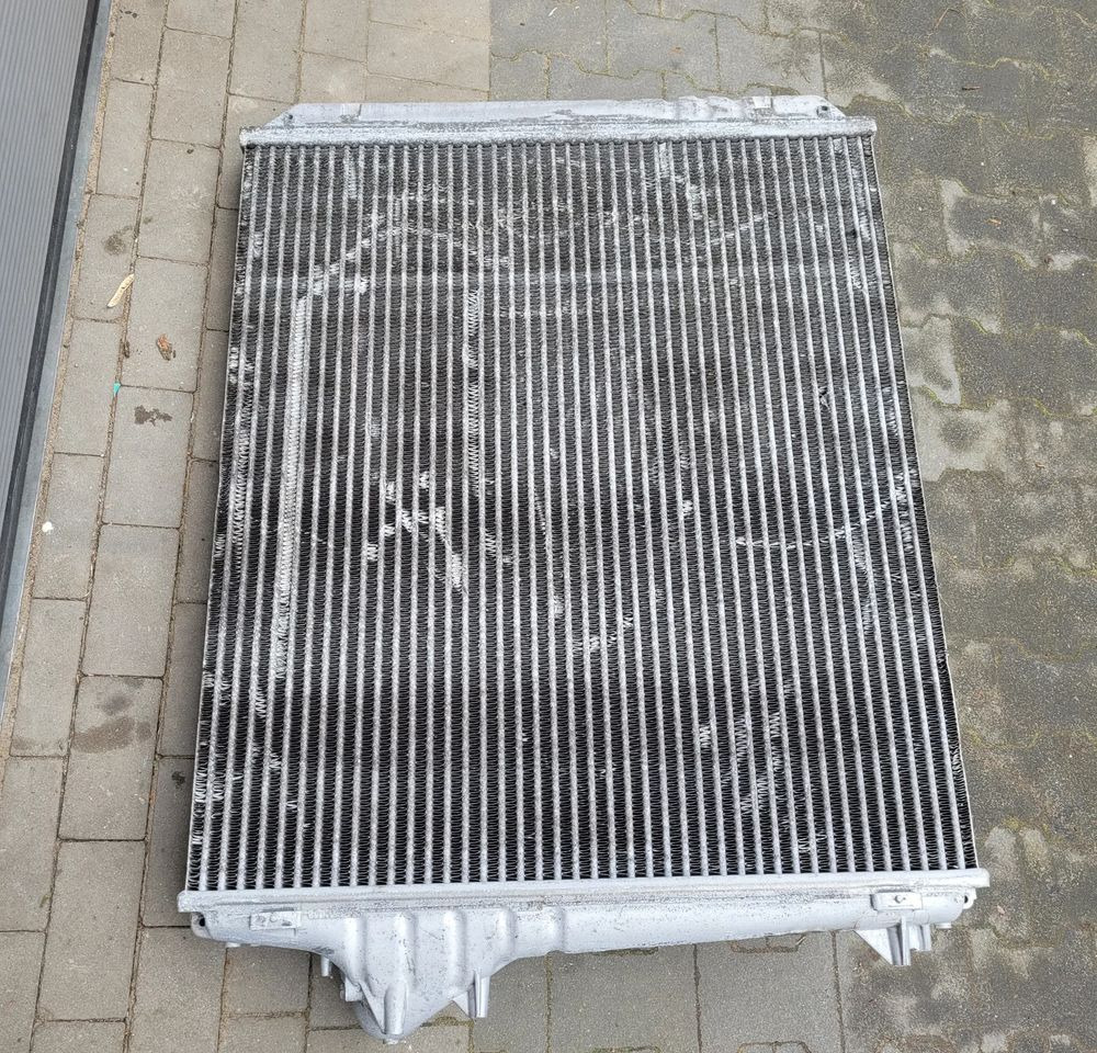 INTERCOOLER RENAULT GAMA T ORYGINAL SZCZELNA 7421892738 CHWALIM116 - Sisejahutus - Veoauto: pilt 2 INTERCOOLER RENAULT GAMA T ORYGINAL SZCZELNA 7421892738 CHWALIM116 - Sisejahutus - Veoauto: pilt 2