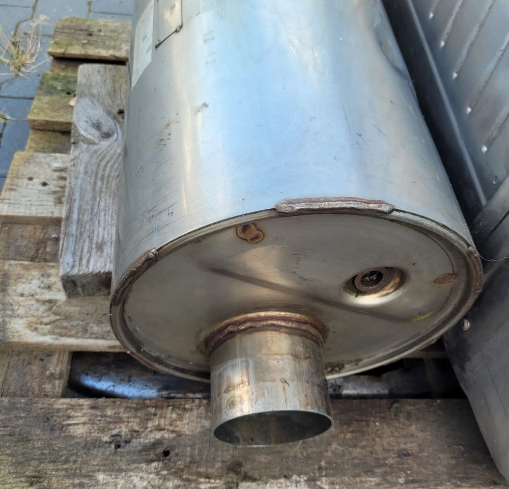 KATALIZATOR DPF MAN 36.15103.0006 ORYGINAŁ CHWALIM116 - Väljalaskesüsteem - Veoauto: pilt 3 KATALIZATOR DPF MAN 36.15103.0006 ORYGINAŁ CHWALIM116 - Väljalaskesüsteem - Veoauto: pilt 3