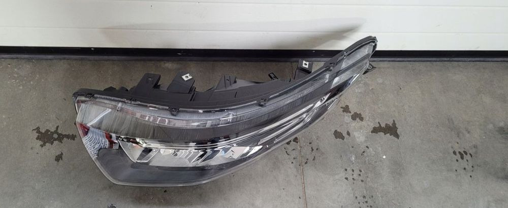 LAMPA FULL LED IVECO DAILY Lh. ORYGINAŁ 5802711800 - Esituled - Tarbesõiduk: pilt 2 LAMPA FULL LED IVECO DAILY Lh. ORYGINAŁ 5802711800 - Esituled - Tarbesõiduk: pilt 2