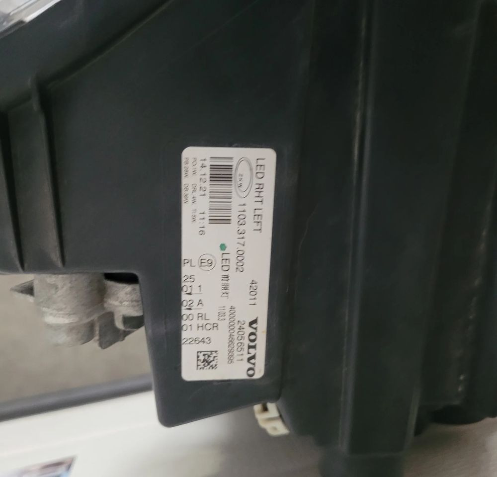 LAMPA LED LH VOLVO FH5 ORYGINAŁ 24056511 CHWALIM116 - Tuled/ Valgus - Veoauto: pilt 4 LAMPA LED LH VOLVO FH5 ORYGINAŁ 24056511 CHWALIM116 - Tuled/ Valgus - Veoauto: pilt 4